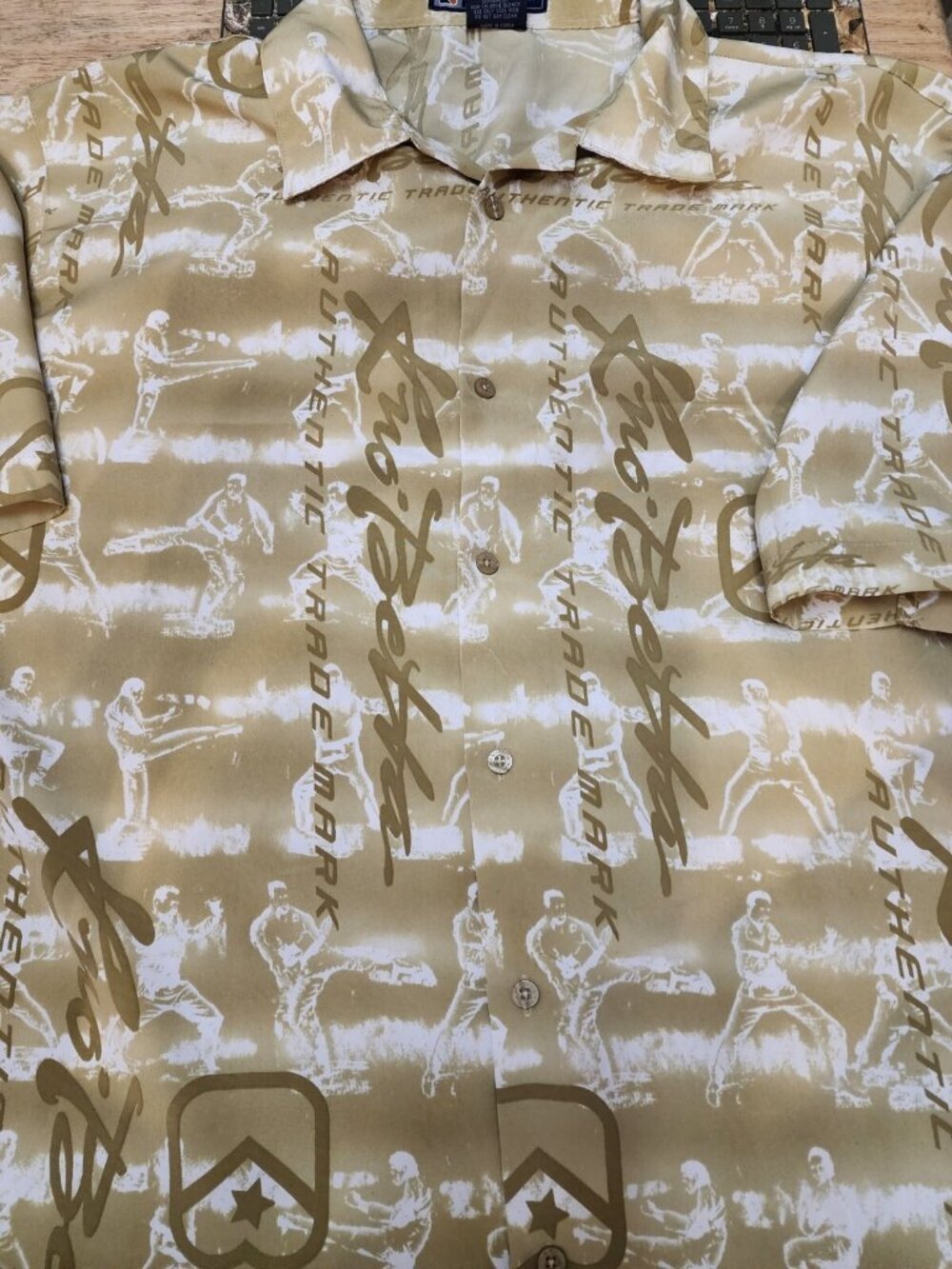 Kno Betta Shirt Spell Out Tan Gold White Button Down Martial Arts Man Men's L